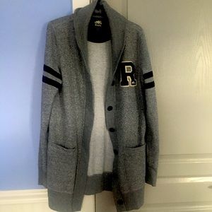 Roots college style sweater, size medium